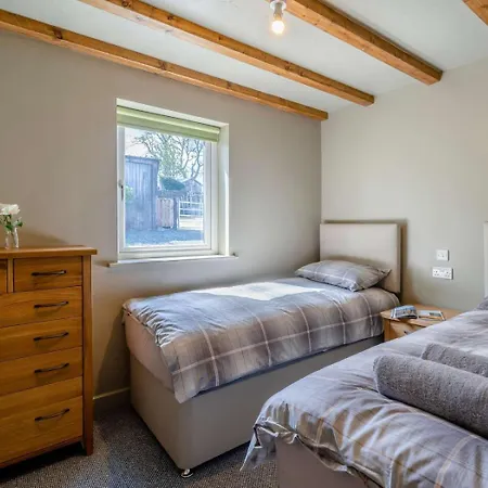 Holiday home 2 Bed In Lancaster Oc-82857 *