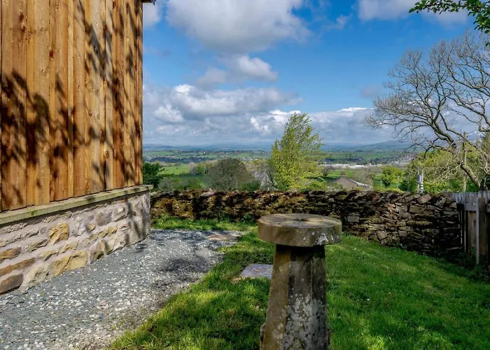 2 Bed In Lancaster Oc-82857